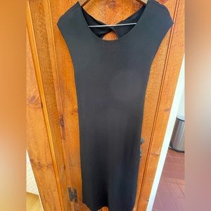 Black Dress Size Large never worn!